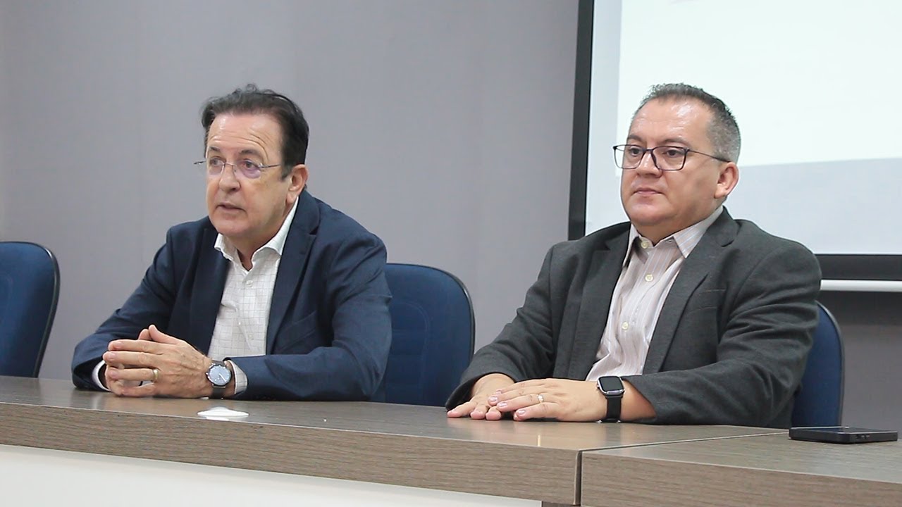 Presidente da Fecomerciários e deputado federal, Luiz Carlos Motta se reúne com a imprensa no SECOM
